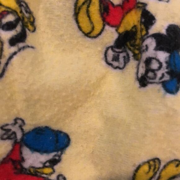 Adorable Mickey & Friends vintage Pajamas | 1980’s | Size 7 - Picture 10 of 10